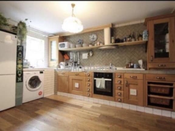 SW18 Student Homestay view 3